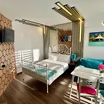 Vip Vision Lux Слънчев бряг